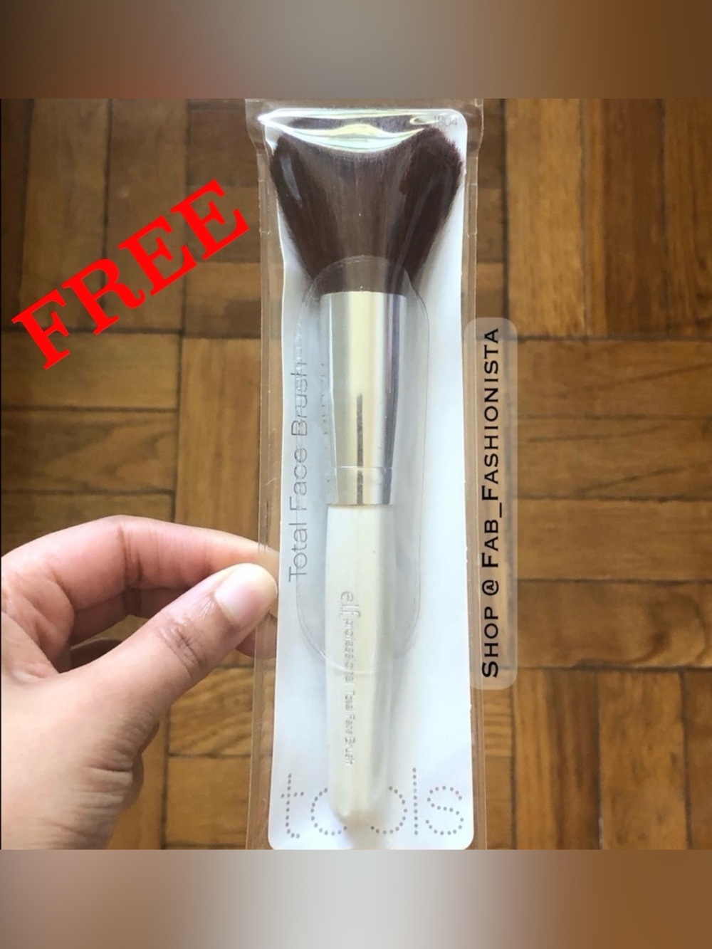 🎁 Total Face makeup brush by ELF